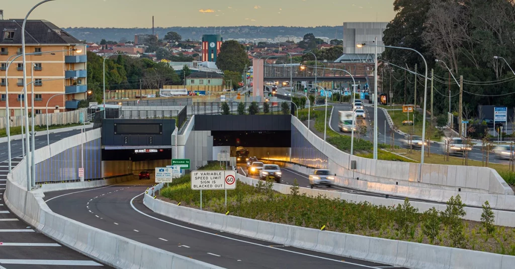 Tunnel entry